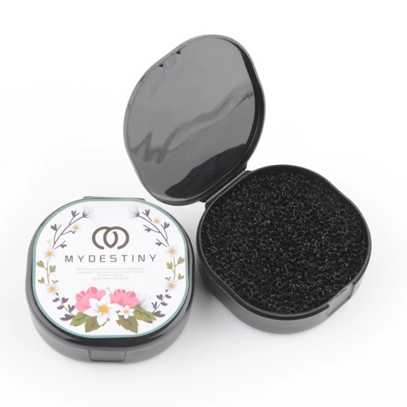 🔴 5/$20 Makeup brush color cleaner NEW - Picture 2 of 5